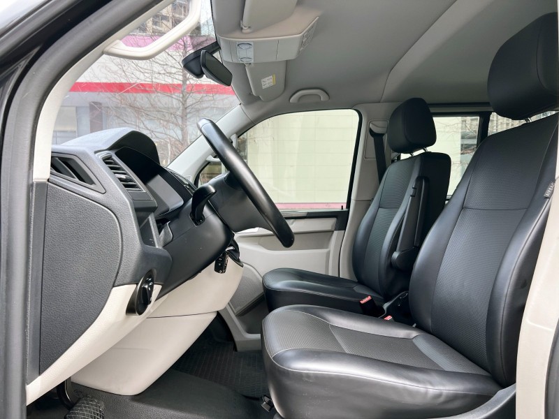 Volkswagen 福斯  T6  T6 CARAVELLE 2018 Volkswagen Caravelle T6 9人座 2+2+2+3 全車超漂亮 車況超讚 福斯 箱型車 | 新北市汽車商業同業公會｜TACA優良車商聯盟｜中古、二手車買車賣車公會認證保固