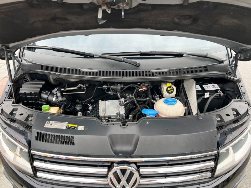 Volkswagen 福斯  T6  T6 CARAVELLE 2018 Volkswagen Caravelle T6 9人座 2+2+2+3 全車超漂亮 車況超讚 福斯 箱型車 | 新北市汽車商業同業公會｜TACA優良車商聯盟｜中古、二手車買車賣車公會認證保固