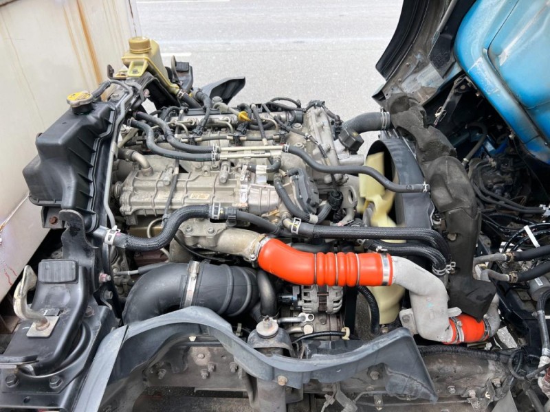Mitsubishi  Canter 2015 MITSUBISHI CANTER 11呎半 自排 高廂 雙芯尾門 只跑16萬 FUSO 堅達 貨車 商用車 | 新北市汽車商業同業公會｜TACA優良車商聯盟｜中古、二手車買車賣車公會認證保固