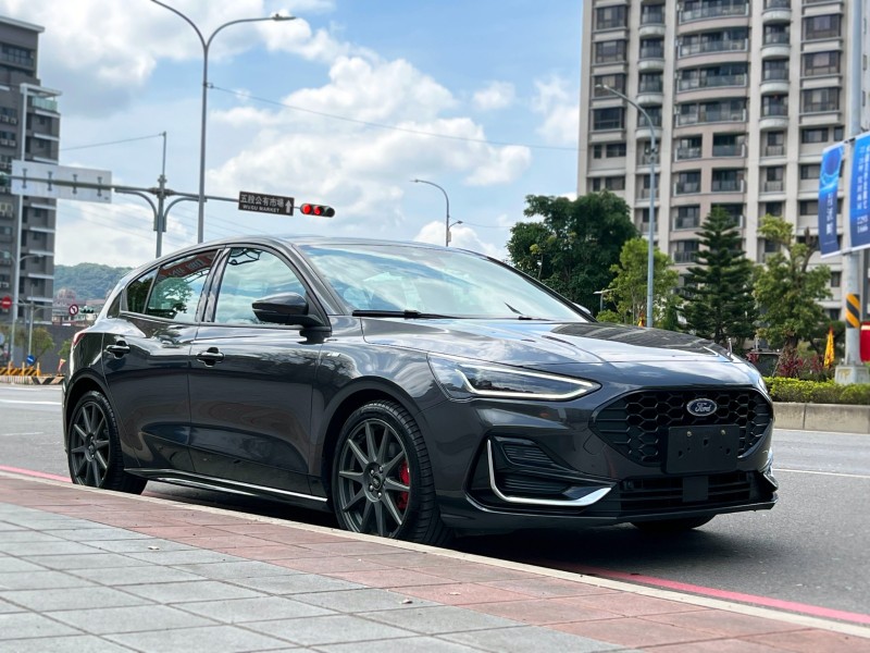 Ford/福特  Focus 2024 Ford Focus 5D ST-Line Vignale 跟新車只差價錢 只跑1.8萬公里 MK4.5 福特 | 新北市汽車商業同業公會｜TACA優良車商聯盟｜中古、二手車買車賣車公會認證保固