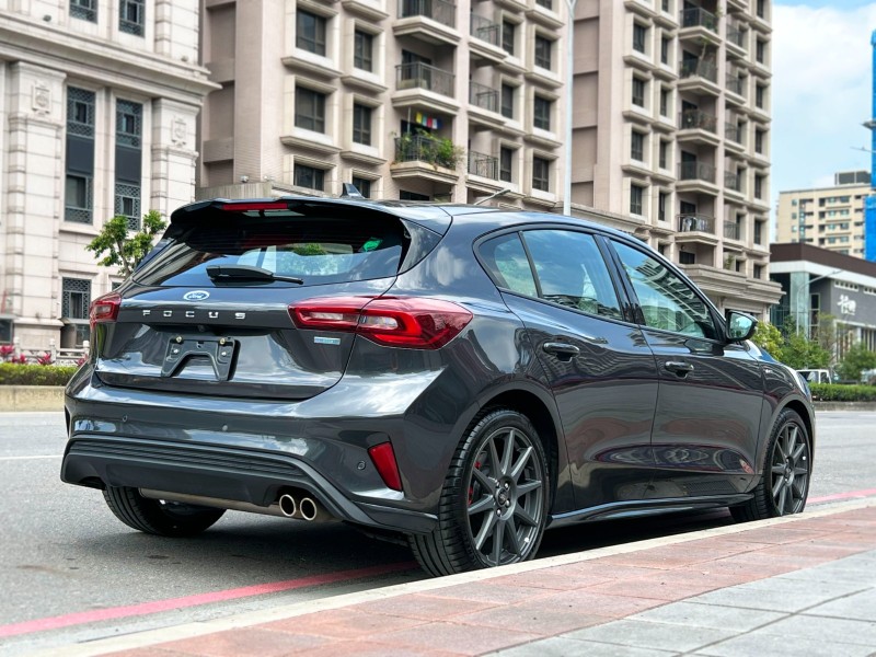 Ford/福特  Focus 2024 Ford Focus 5D ST-Line Vignale 跟新車只差價錢 只跑1.8萬公里 MK4.5 福特 | 新北市汽車商業同業公會｜TACA優良車商聯盟｜中古、二手車買車賣車公會認證保固