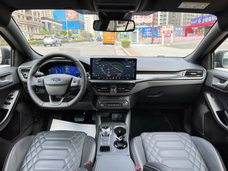 Ford/福特  Focus 2024 Ford Focus 5D ST-Line Vignale 跟新車只差價錢 只跑1.8萬公里 MK4.5 福特 | 新北市汽車商業同業公會｜TACA優良車商聯盟｜中古、二手車買車賣車公會認證保固