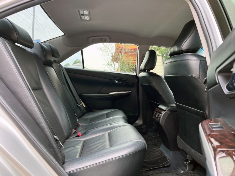 Toyota  Camry 《只跑11萬》2012 Toyota Camry Hybrid-G 超低里程 全車超漂亮 油電車 豐田 冠美麗 安卓機 | 新北市汽車商業同業公會｜TACA優良車商聯盟｜中古、二手車買車賣車公會認證保固