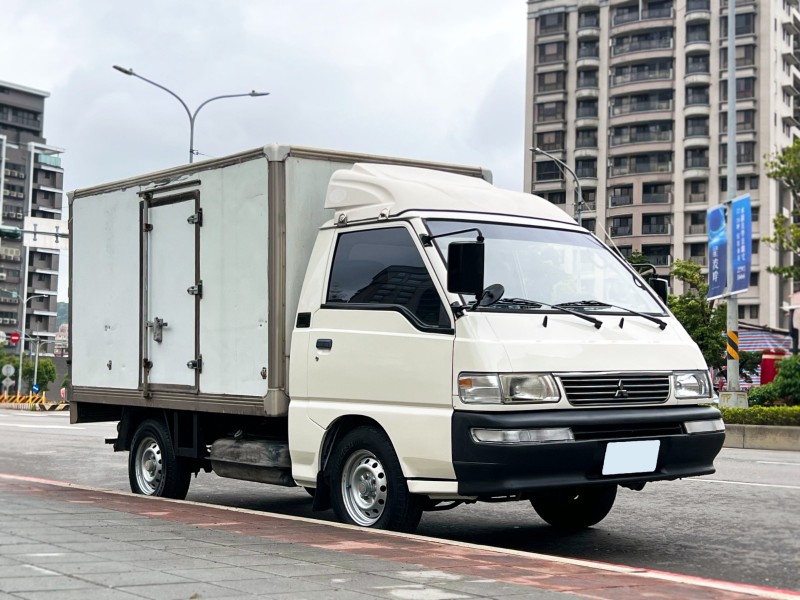 Mitsubishi  Delica 2010 Mitsubishi Delica 得利卡 2.4 箱子 全車如新 車況超讚 只跑13萬 三菱 貨車 商用車 | 新北市汽車商業同業公會｜TACA優良車商聯盟｜中古、二手車買車賣車公會認證保固