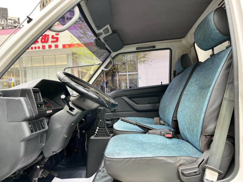 Mitsubishi  Delica 2010 Mitsubishi Delica 得利卡 2.4 箱子 全車如新 車況超讚 只跑13萬 三菱 貨車 商用車 | 新北市汽車商業同業公會｜TACA優良車商聯盟｜中古、二手車買車賣車公會認證保固
