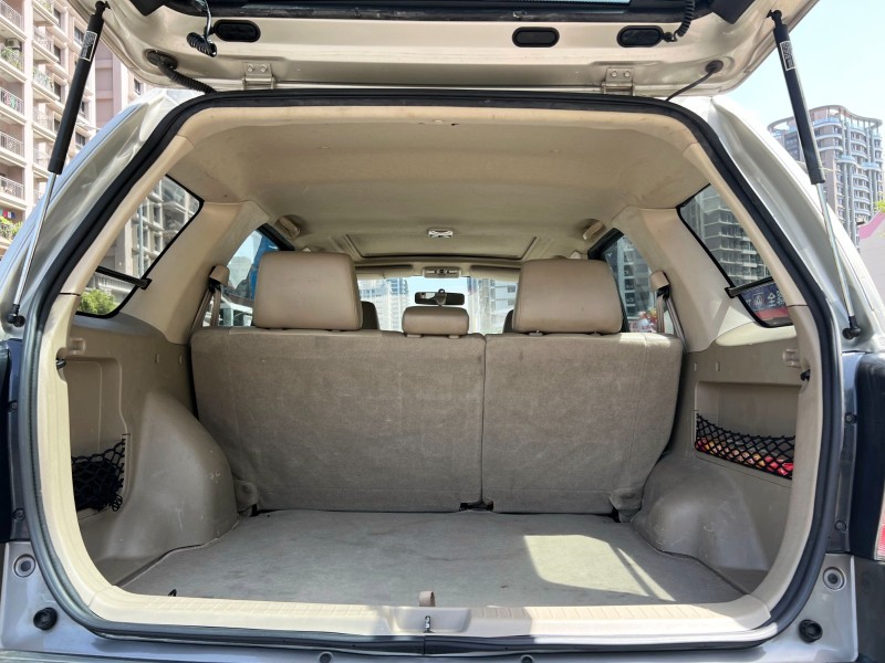 Ford/福特  Escape 2005 Ford Escape 2.3 福特 僅跑20萬 內裝超漂亮 車況超讚 全新輪胎 代步車 休旅車 SUV | 新北市汽車商業同業公會｜TACA優良車商聯盟｜中古、二手車買車賣車公會認證保固