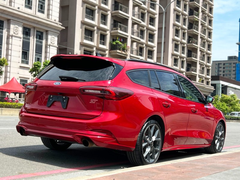 Ford/福特  Focus 2023式 Ford Focus Wagon ST X 德國原裝進口 只跑1萬公里 全車超漂亮 新車保固內 小鋼炮 福特 | 新北市汽車商業同業公會｜TACA優良車商聯盟｜中古、二手車買車賣車公會認證保固