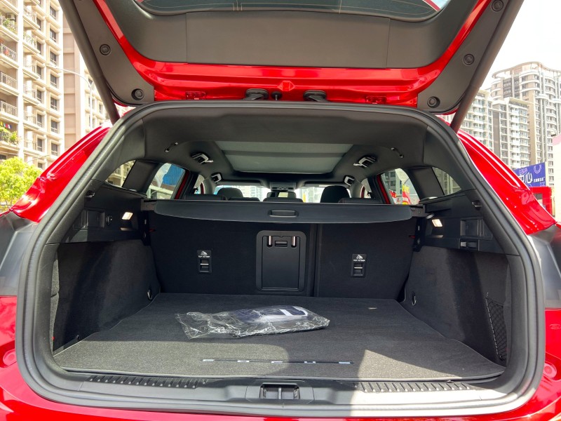 Ford/福特  Focus 2023式 Ford Focus Wagon ST X 德國原裝進口 只跑1萬公里 全車超漂亮 新車保固內 小鋼炮 福特 | 新北市汽車商業同業公會｜TACA優良車商聯盟｜中古、二手車買車賣車公會認證保固