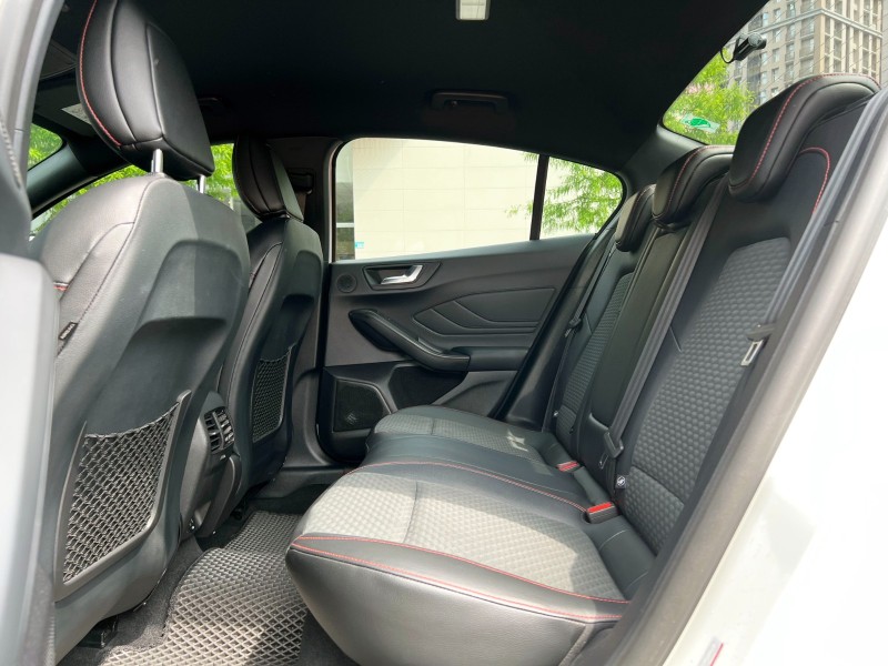 Ford/福特  Focus 《新車保固內》2022 Ford Focus 4D ST-Line Lommel X 只跑5.5萬公里 全車如新 原鈑件 | 新北市汽車商業同業公會｜TACA優良車商聯盟｜中古、二手車買車賣車公會認證保固