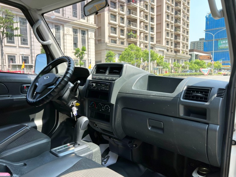 Mitsubishi  Veryca 《自排款》2018 CMC Veryca A190 中華凌厲 超低里程 只跑8萬 原廠保養 固定帆布 貨車 商用車 三菱 | 新北市汽車商業同業公會｜TACA優良車商聯盟｜中古、二手車買車賣車公會認證保固