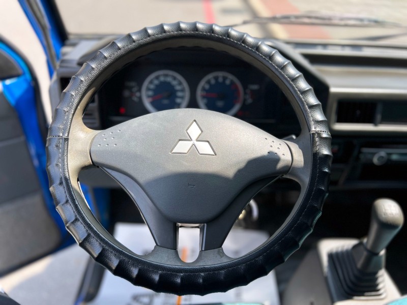 Mitsubishi  Delica 《有升降尾門》2016 Mitsubishi Delica 2.4 固定帆布 全車如新 只跑14萬 得利卡 三菱 貨車 | 新北市汽車商業同業公會｜TACA優良車商聯盟｜中古、二手車買車賣車公會認證保固