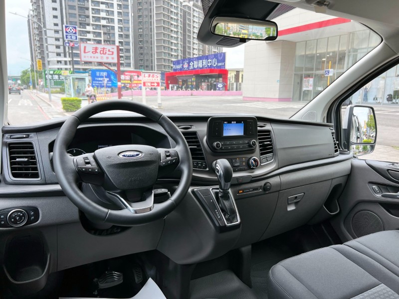Ford/福特  Tourneo Custom 《跟新車只差價錢》2022 Ford Tourneo Custom 九座Kombi 只跑7000公里 福特 旅行家 商務 | 新北市汽車商業同業公會｜TACA優良車商聯盟｜中古、二手車買車賣車公會認證保固