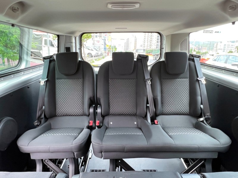 Ford/福特  Tourneo Custom 《跟新車只差價錢》2022 Ford Tourneo Custom 九座Kombi 只跑7000公里 福特 旅行家 商務 | 新北市汽車商業同業公會｜TACA優良車商聯盟｜中古、二手車買車賣車公會認證保固