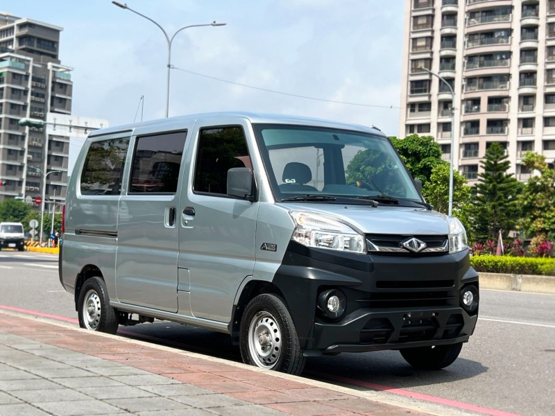 Mitsubishi  Veryca 《自排款》2018 CMC Veryca A180 箱型車 五人座 一手車 原廠保養 中華 凌厲 商用車 市場稀有款 | 新北市汽車商業同業公會｜TACA優良車商聯盟｜中古、二手車買車賣車公會認證保固