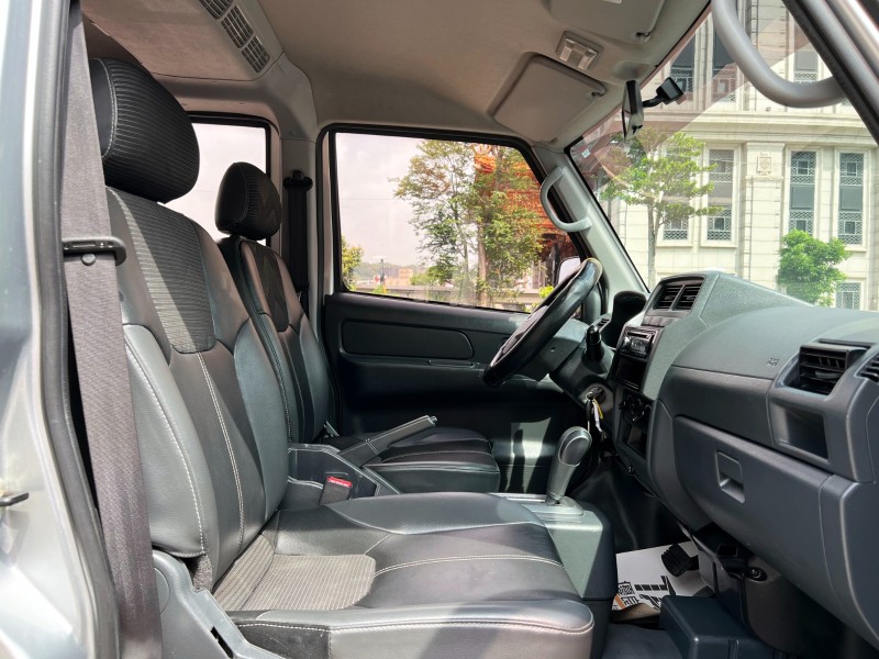 Mitsubishi  Veryca 《自排款》2018 CMC Veryca A180 箱型車 五人座 一手車 原廠保養 中華 凌厲 商用車 市場稀有款 | 新北市汽車商業同業公會｜TACA優良車商聯盟｜中古、二手車買車賣車公會認證保固