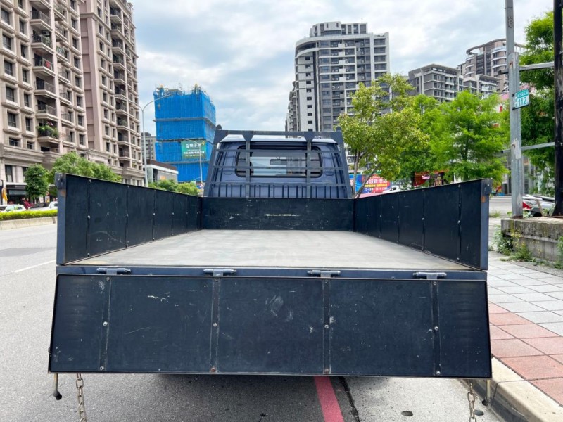 Mitsubishi  Delica 《只跑2萬公里》2022 Mitsubishi Delica 2.4 貨車 全車超漂亮 原廠保養 電子後照鏡 得利卡 | 新北市汽車商業同業公會｜TACA優良車商聯盟｜中古、二手車買車賣車公會認證保固