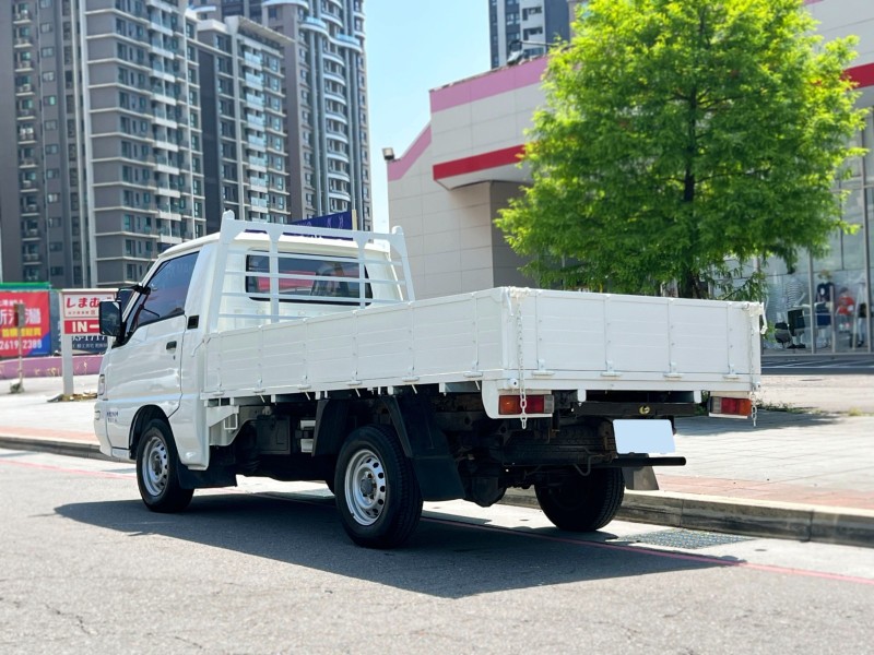Mitsubishi  Delica 《只跑4萬公里》2010 Mitsubishi Delica 2.4 貨車 市場唯一 超低里程 全新木斗 得利卡 貨車 | 新北市汽車商業同業公會｜TACA優良車商聯盟｜中古、二手車買車賣車公會認證保固