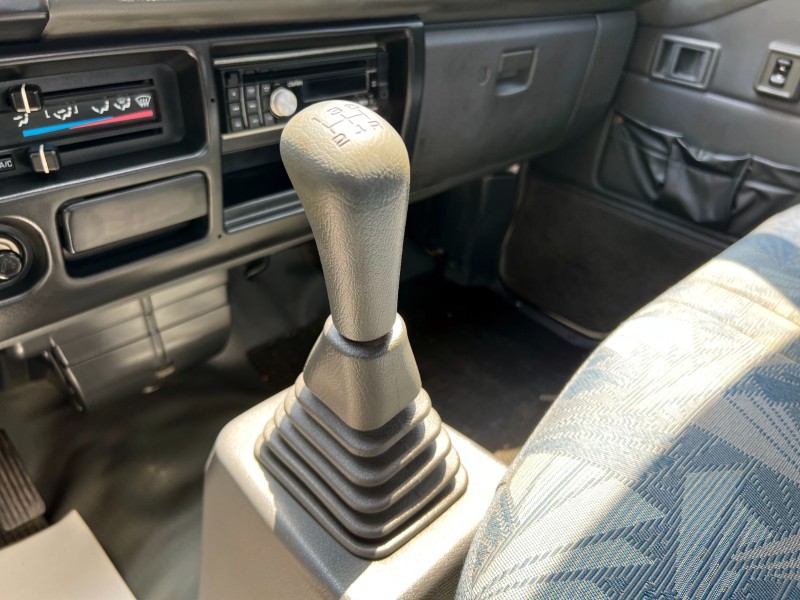 Mitsubishi  Delica 《只跑4萬公里》2010 Mitsubishi Delica 2.4 貨車 市場唯一 超低里程 全新木斗 得利卡 貨車 | 新北市汽車商業同業公會｜TACA優良車商聯盟｜中古、二手車買車賣車公會認證保固