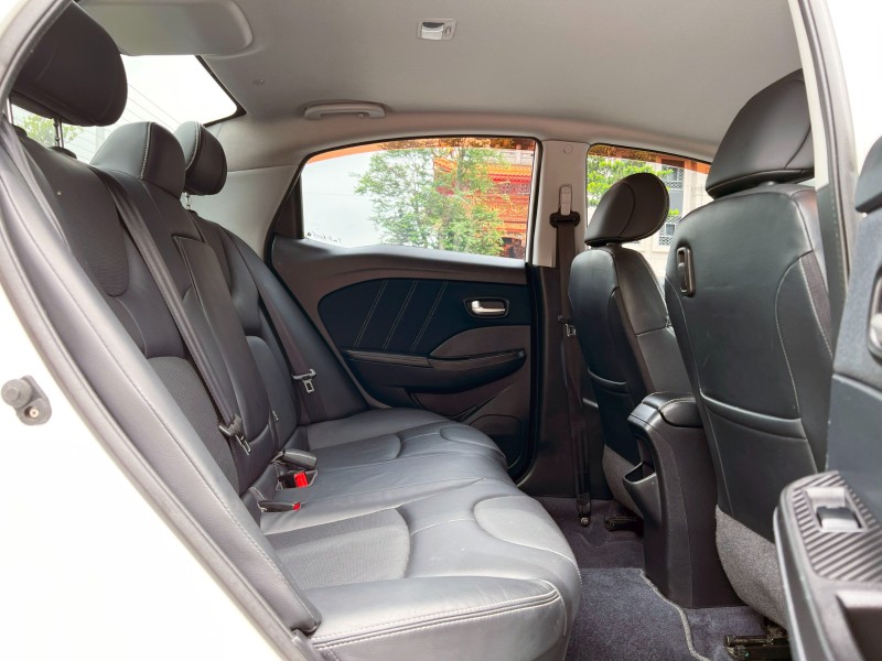 Luxgen  S3 《只跑11萬公里》2016 Luxgen S3 1.6 豪華型 全車如新 車況讚 納智捷 轎車 代步車 實車實價 | 新北市汽車商業同業公會｜TACA優良車商聯盟｜中古、二手車買車賣車公會認證保固