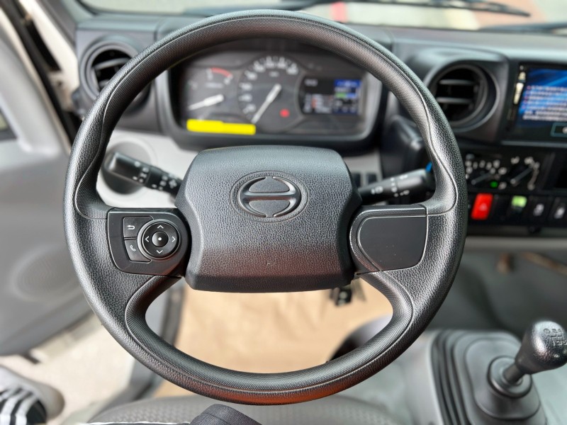 Hino  300 《14呎+雙折雙芯升降尾門》2022 HINO 300 14呎超長軸 只跑3萬 原廠保養 車況超讚 貨車 商用車 日野 | 新北市汽車商業同業公會｜TACA優良車商聯盟｜中古、二手車買車賣車公會認證保固