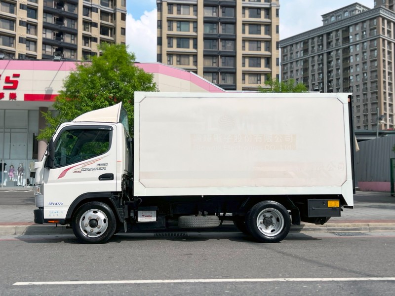 Mitsubishi  Canter 《11尺半+4芯升降尾門》2016 Mitsubishi Canter 堅達 全車超漂亮 車況超讚 貨車 商用車 三菱 | 新北市汽車商業同業公會｜TACA優良車商聯盟｜中古、二手車買車賣車公會認證保固