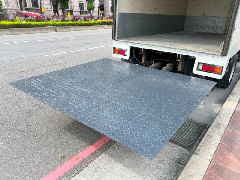 Mitsubishi  Canter 《11尺半+4芯升降尾門》2016 Mitsubishi Canter 堅達 全車超漂亮 車況超讚 貨車 商用車 三菱 | 新北市汽車商業同業公會｜TACA優良車商聯盟｜中古、二手車買車賣車公會認證保固