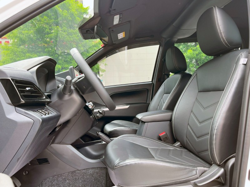 Mitsubishi  Zinger 《跟新車只差價錢》2024 CMC Zinger 1.5T 7人旗艦型 只跑1.2萬公里 全車超漂亮 新車保固內 原鈑件 | 新北市汽車商業同業公會｜TACA優良車商聯盟｜中古、二手車買車賣車公會認證保固