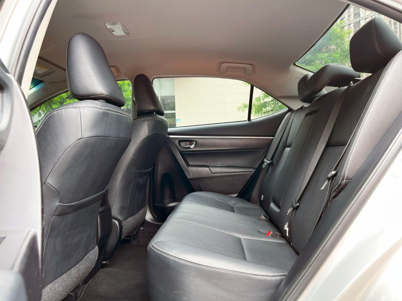 Toyota  Altis 《全台優質首選》2017 Toyota Corolla Altis 1.8 豪華版 只跑13萬 全車如新 車況超讚 神車 | 新北市汽車商業同業公會｜TACA優良車商聯盟｜中古、二手車買車賣車公會認證保固