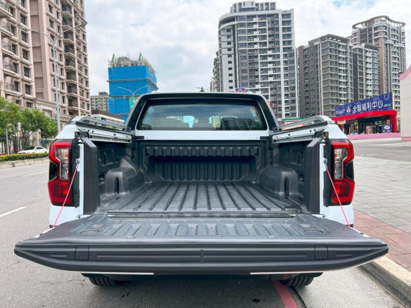 Ford/福特  Ranger 《現車不用等》2023 Ford Ranger Wildtrak 只跑4600公里 跟新車只差價錢 省20萬 福特 浪九 | 新北市汽車商業同業公會｜TACA優良車商聯盟｜中古、二手車買車賣車公會認證保固