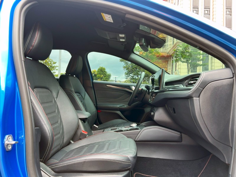 Ford/福特  Focus 《省超過20萬》2023 Ford Focus Wagon 1.5 ST-Line Vignale 只跑2萬 跟新車一樣 | 新北市汽車商業同業公會｜TACA優良車商聯盟｜中古、二手車買車賣車公會認證保固