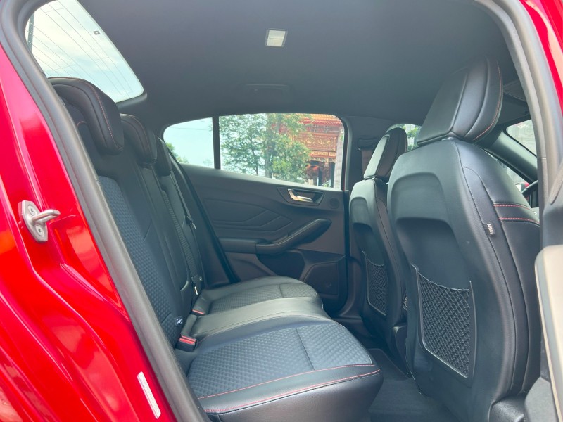 Ford/福特  Focus 《原廠保固到2028年》2022 Ford Focus 4D ST-Line Lommel X賽道版 只跑4萬 全車如新 | 新北市汽車商業同業公會｜TACA優良車商聯盟｜中古、二手車買車賣車公會認證保固