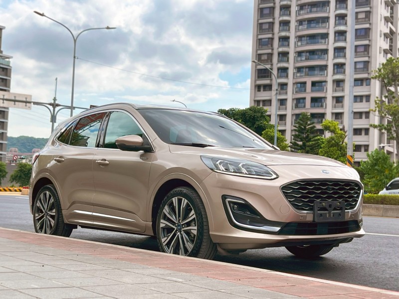 Ford/福特  Kuga 《特價釋出》2023 Ford Kuga 2.0 AWD Vignale客車版 只跑5萬 福特 SUV 休旅車 熱門車 | 新北市汽車商業同業公會｜TACA優良車商聯盟｜中古、二手車買車賣車公會認證保固