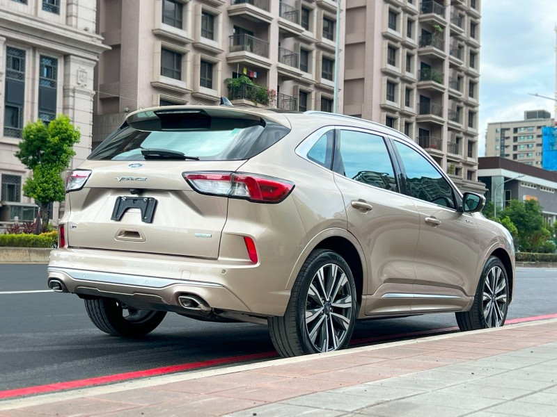 Ford/福特  Kuga 《特價釋出》2023 Ford Kuga 2.0 AWD Vignale客車版 只跑5萬 福特 SUV 休旅車 熱門車 | 新北市汽車商業同業公會｜TACA優良車商聯盟｜中古、二手車買車賣車公會認證保固