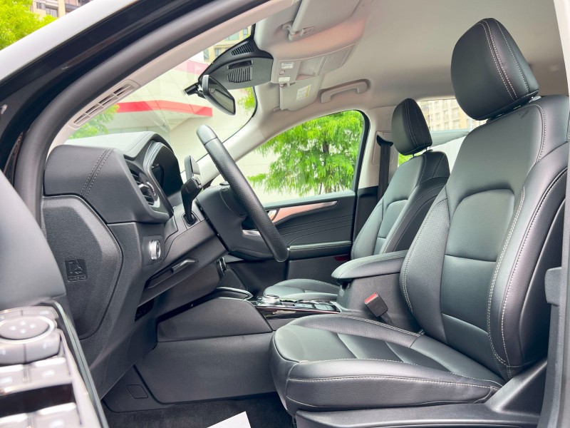 Ford/福特  Kuga 《特價便宜出清》2022 Ford Kuga 1.5 時尚X 全車如新 車況超讚 只跑3.5萬 原廠保養 福特 休旅車 | 新北市汽車商業同業公會｜TACA優良車商聯盟｜中古、二手車買車賣車公會認證保固