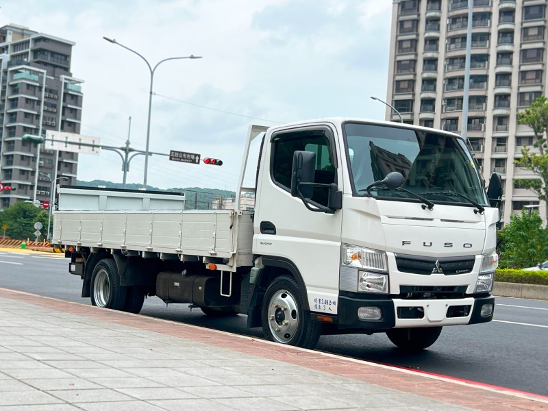 Mitsubishi  Canter 《市場最漂亮》2019 Mitsubishi Canter 自排 14尺 雙芯升降尾門 只跑1萬 堅達 貨車 商用車 | 新北市汽車商業同業公會｜TACA優良車商聯盟｜中古、二手車買車賣車公會認證保固