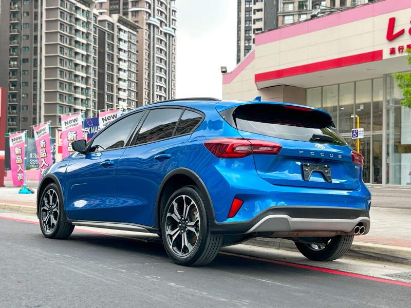 Ford/福特  Focus 《跟新車差30萬》2023 Ford Focus Active 1.5 Vignale 只跑4萬 新車保固內 福特 長高 | 新北市汽車商業同業公會｜TACA優良車商聯盟｜中古、二手車買車賣車公會認證保固