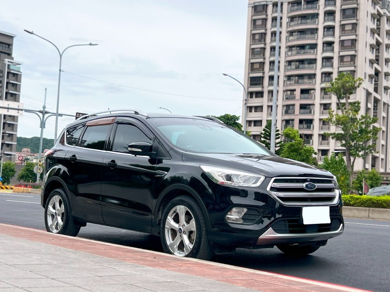 Ford/福特  Kuga 《特價便宜出清》2020 Ford Kuga 1.5 CP360頂級款 全車超漂亮 原廠保養 福特 休旅車 SUV 熱門 | 新北市汽車商業同業公會｜TACA優良車商聯盟｜中古、二手車買車賣車公會認證保固