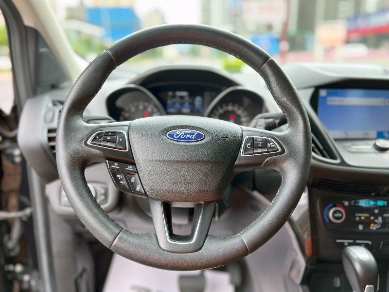 Ford/福特  Kuga 《特價便宜出清》2020 Ford Kuga 1.5 CP360頂級款 全車超漂亮 原廠保養 福特 休旅車 SUV 熱門 | 新北市汽車商業同業公會｜TACA優良車商聯盟｜中古、二手車買車賣車公會認證保固