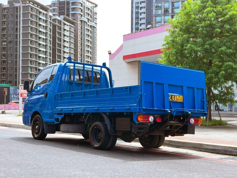 Hyundai  Porter 《自排+升降尾門》2019 Hyundai Porter 2.5 現代 小霸王 全車超漂亮 原廠保養 貨車 商用車 發財 | 新北市汽車商業同業公會｜TACA優良車商聯盟｜中古、二手車買車賣車公會認證保固