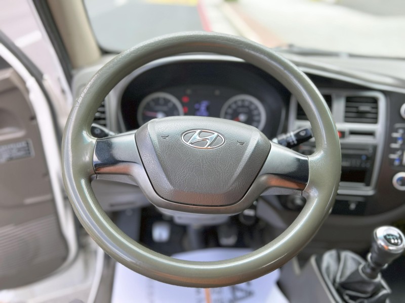 Hyundai  Porter 《升降尾門》2019 Hyundai Porter 2.5 小霸王 現代 全車超漂亮 車況超讚 貨車 商用車 發財車 | 新北市汽車商業同業公會｜TACA優良車商聯盟｜中古、二手車買車賣車公會認證保固