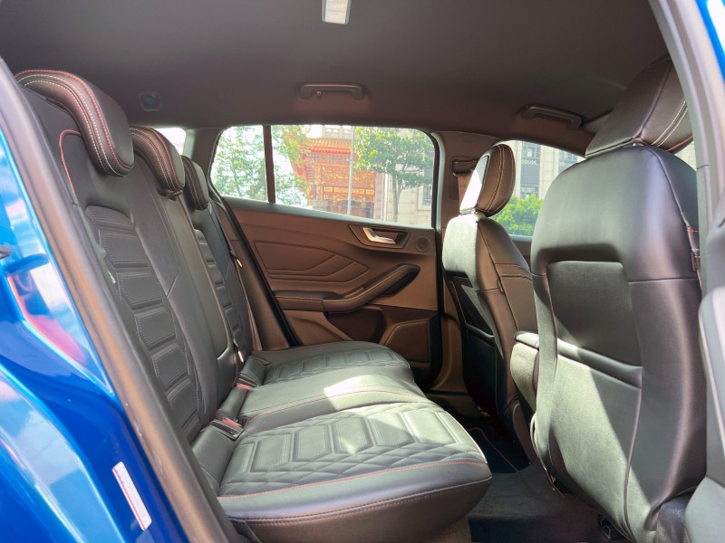 Ford/福特  Focus 《市場優質首選》2023 Ford Focus Wagon 1.5 ST-Line Vignale 只跑5萬 跟新車一樣 | 新北市汽車商業同業公會｜TACA優良車商聯盟｜中古、二手車買車賣車公會認證保固