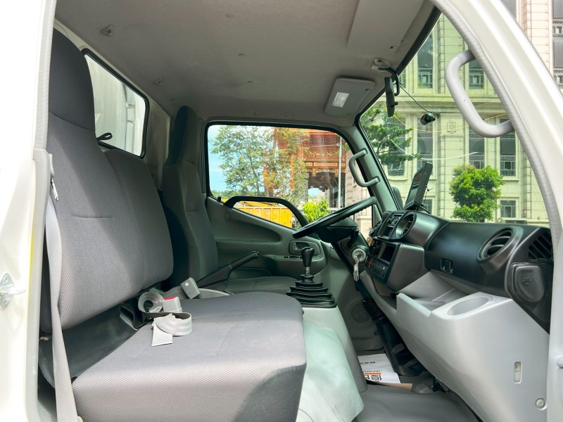 Hino  300 《-25度雙溫層冷凍車》2020 HINO 300 11呎半 超低里程 只跑7萬 原廠保養 全車如新 貨車 商用車 日野 | 新北市汽車商業同業公會｜TACA優良車商聯盟｜中古、二手車買車賣車公會認證保固