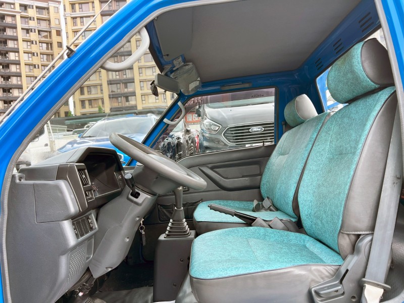 Mitsubishi  Delica 《升降尾門》2018 Mitsubishi Delica 2.4 超低里程 只跑7萬公里 全車超漂亮 得利卡 貨車 商用 | 新北市汽車商業同業公會｜TACA優良車商聯盟｜中古、二手車買車賣車公會認證保固