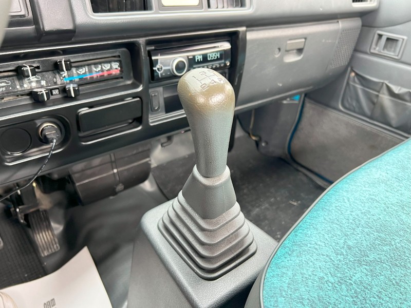 Mitsubishi  Delica 《升降尾門》2018 Mitsubishi Delica 2.4 超低里程 只跑7萬公里 全車超漂亮 得利卡 貨車 商用 | 新北市汽車商業同業公會｜TACA優良車商聯盟｜中古、二手車買車賣車公會認證保固