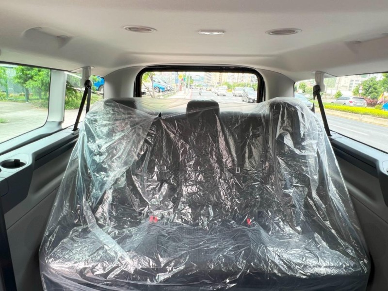 Ford/福特  Tourneo Custom 《全新領牌車》2025 Ford Tourneo Custom Kombi Trend 九座 旅行家 現車不用等 商務車 | 新北市汽車商業同業公會｜TACA優良車商聯盟｜中古、二手車買車賣車公會認證保固