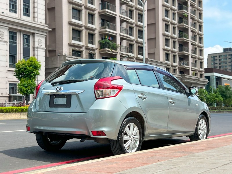 Toyota  Yaris 《市場最佳首選》2016 Toyota Yaris 1.5 經典款 只跑6萬公里 全車超漂亮 豐田 大鴨 掀背車 熱門車 | 新北市汽車商業同業公會｜TACA優良車商聯盟｜中古、二手車買車賣車公會認證保固