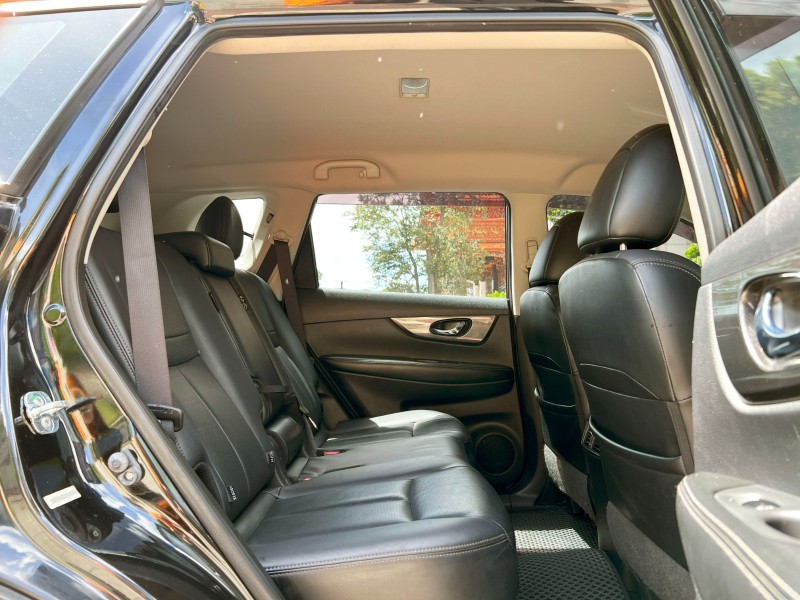 Nissan  X-Trail 《市場優質首選》2016 Nissan X-Trail 2.0玩美版 只跑10萬 全車超漂亮 日產 休旅車 SUV 奇駿 | 新北市汽車商業同業公會｜TACA優良車商聯盟｜中古、二手車買車賣車公會認證保固