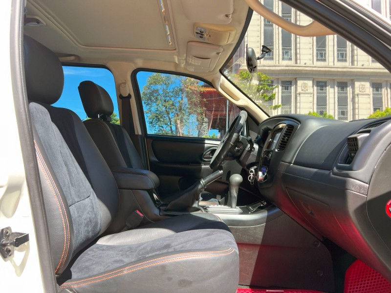 Ford/福特  Escape 《全台最低里程》2011 Ford Escape 2.3 2WD XLT 只跑6萬公里 全車超漂亮 福特 休旅車 SUV | 新北市汽車商業同業公會｜TACA優良車商聯盟｜中古、二手車買車賣車公會認證保固
