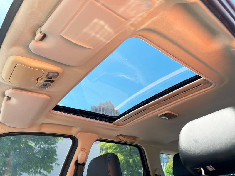 Ford/福特  Escape 《全台最低里程》2011 Ford Escape 2.3 2WD XLT 只跑6萬公里 全車超漂亮 福特 休旅車 SUV | 新北市汽車商業同業公會｜TACA優良車商聯盟｜中古、二手車買車賣車公會認證保固