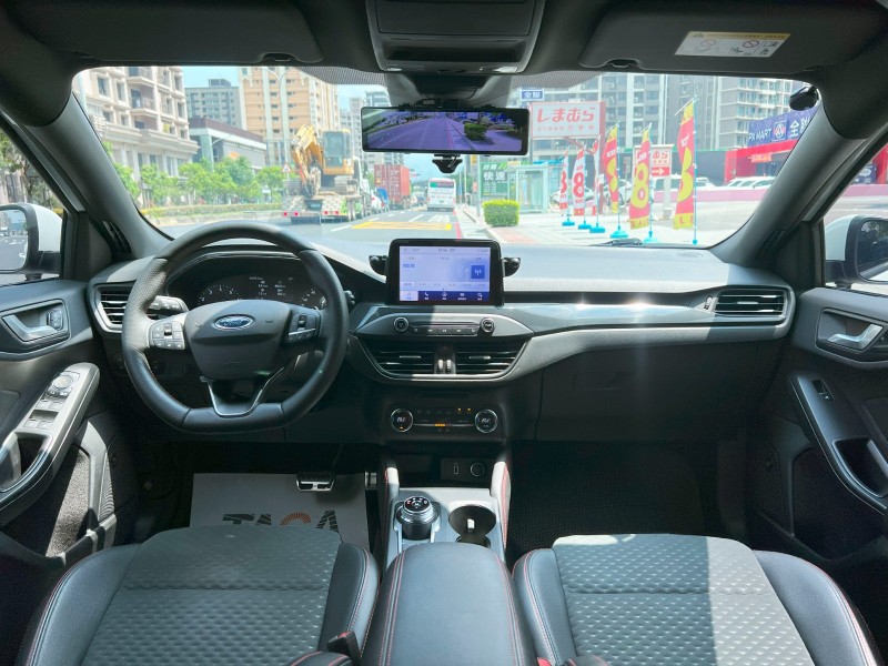 Ford/福特  Focus 《特價出清》2020 Ford Focus 5D ST-Line Lommel 全車如新 MK4 福特 熱門車 掀背車 | 新北市汽車商業同業公會｜TACA優良車商聯盟｜中古、二手車買車賣車公會認證保固
